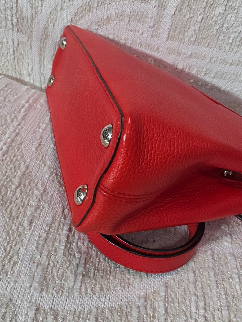 Louis Vuitton Red Capucines BB Leather Top-Handle Satchel with Strap - Picture 8 of 13